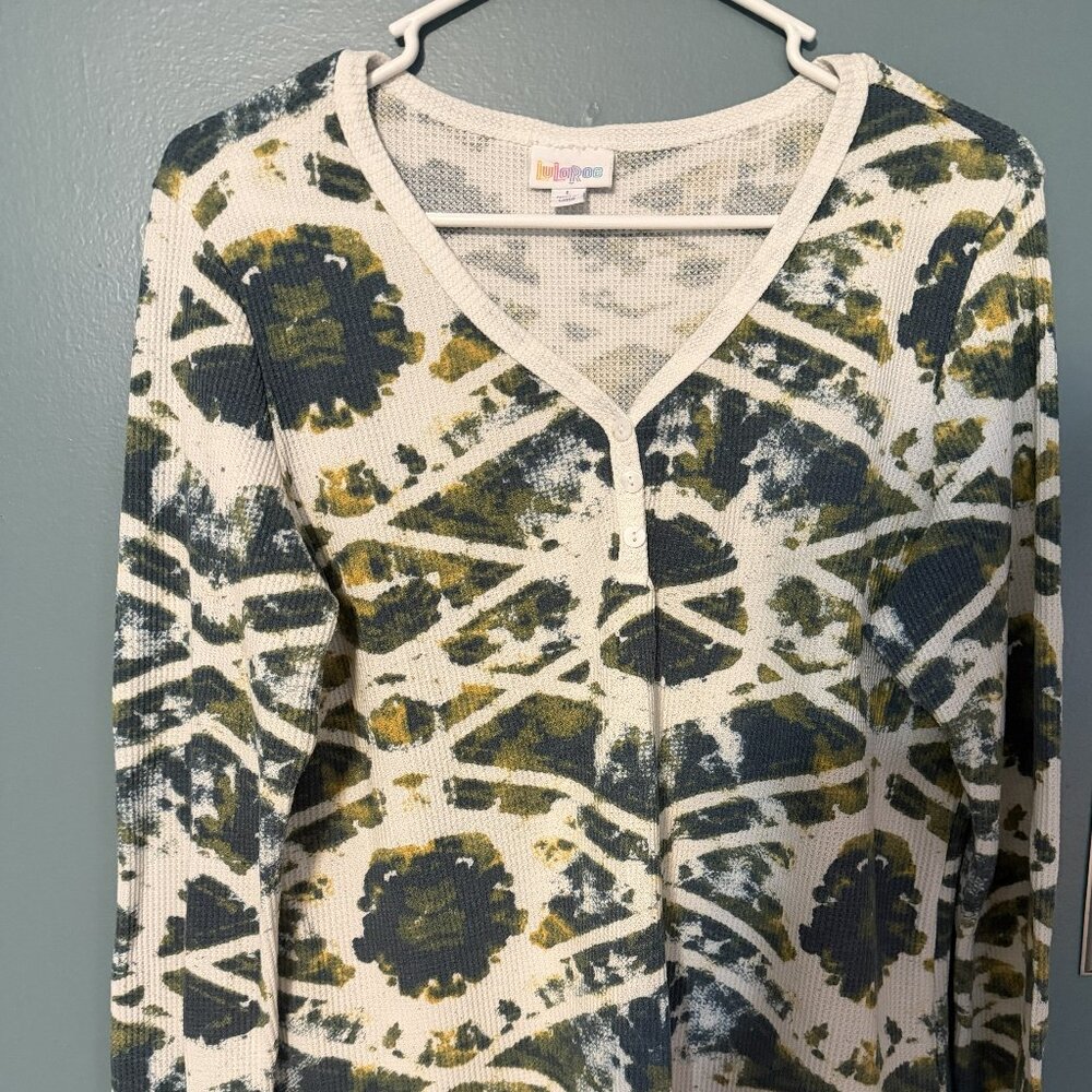 LulaRoe Long Sleeve Henley Top (Ruby) Large